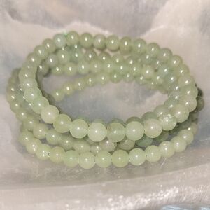 Elegant 6mm Green Jadeite Crystal Beaded Bracelet